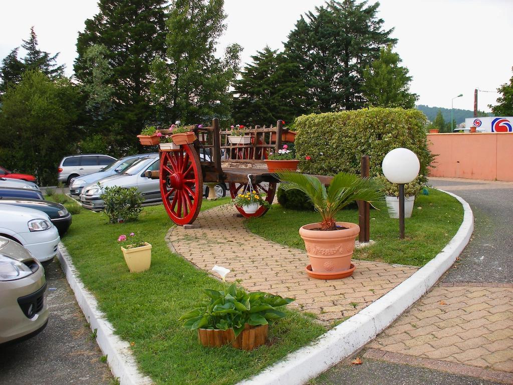 Hôtel d'Occitanie Pont-du-Casse Exterior foto